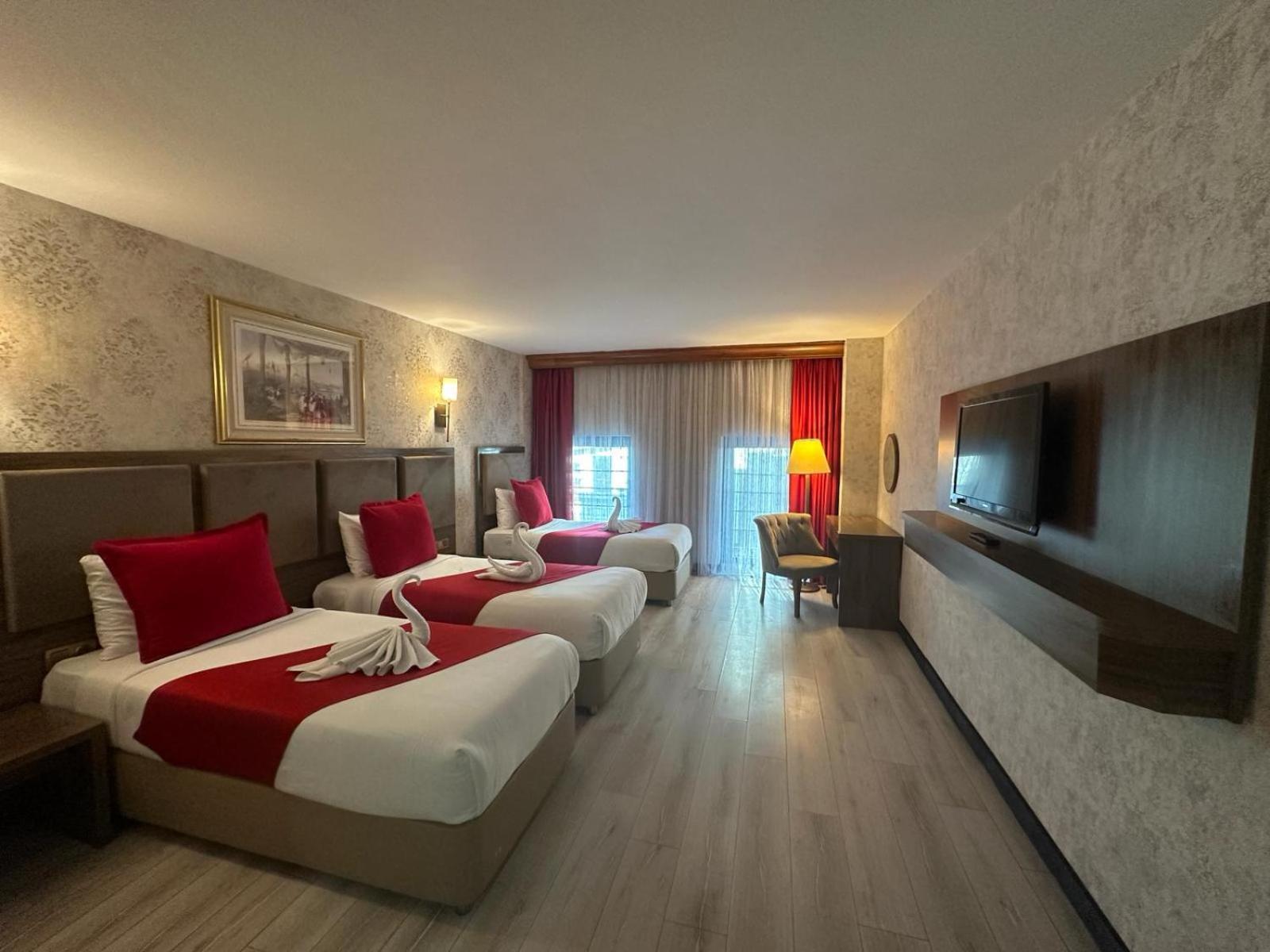Euro Plaza - Taksim Pera Готель 4*